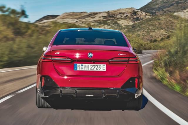 Rear View Image - 7615